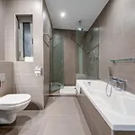 Spacious 1-bedr - Portomasso Marina Birbuba