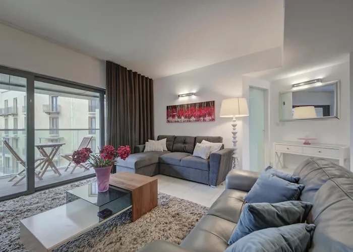 Spacious 1-bedr - Portomasso Marina Appartement *