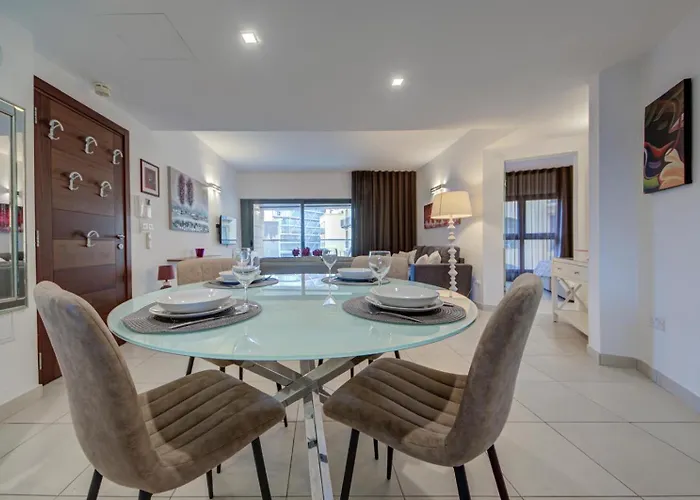 Spacious 1-bedr - Portomasso Marina Appartement Birbuba