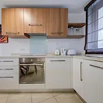 아파트 Spacious 1-bedr - Portomasso Marina Birbuba