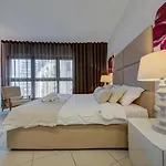 Spacious 1-bedr - Portomasso Marina 아파트