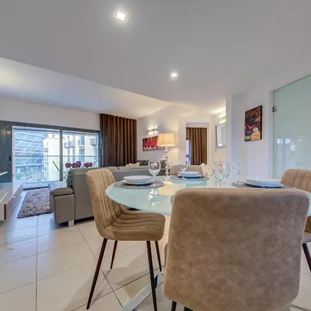Lejlighed Spacious 1-bedr - Portomasso Marina