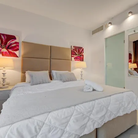Spacious 1-bedr - Portomasso Marina Apartment Saint Julian's