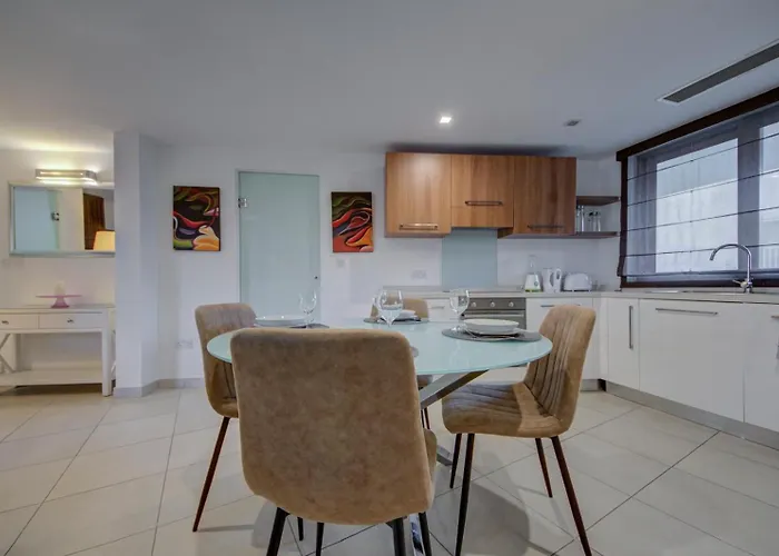 Apartament Spacious 1-bedr - Portomasso Marina Birbuba