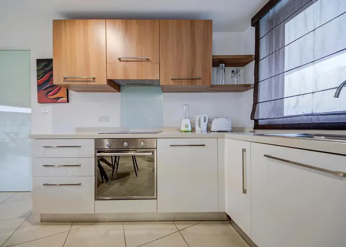 Apartament Spacious 1-bedr - Portomasso Marina Birbuba