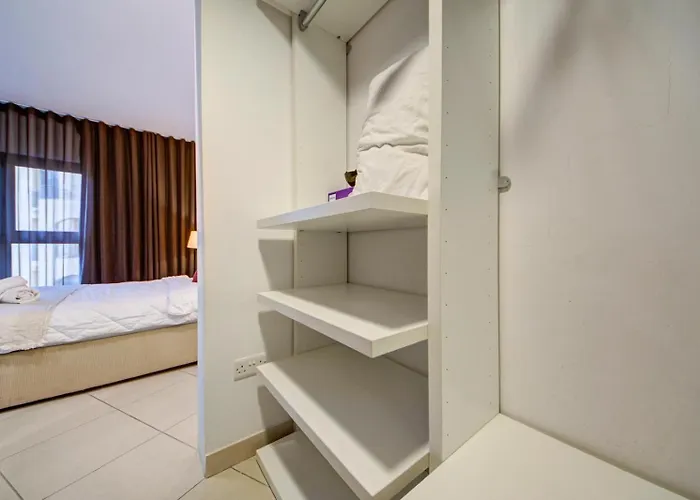 Spacious 1-bedr - Portomasso Marina Apartmán