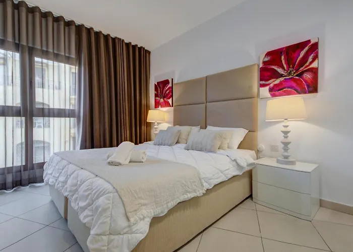 Spacious 1-bedr - Portomasso Marina * Birbuba