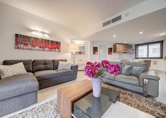 Apartament Spacious 1-bedr - Portomasso Marina *