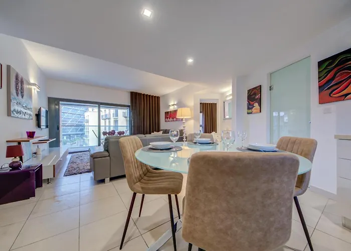 Apartament Spacious 1-bedr - Portomasso Marina