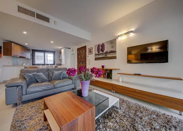 Spacious 1-bedr - Portomasso Marina Apartament Birbuba